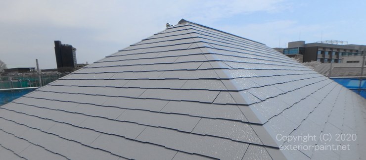 グレーの屋根で遮熱効果が倍増