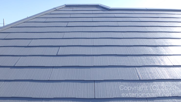 エスケー化研クールタイトSiCLR-106グレーで塗った屋根