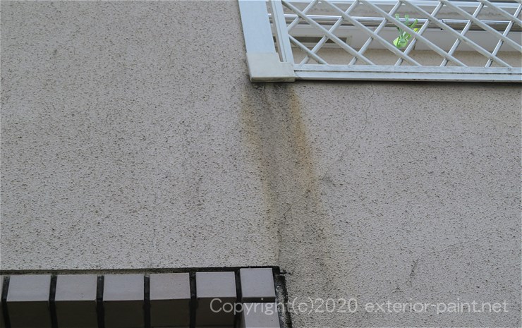 リシン外壁の汚れ